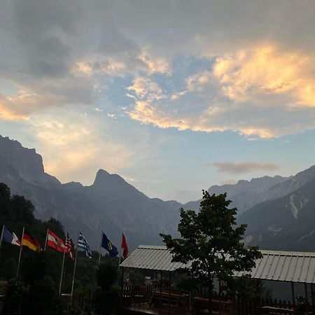 Hotel Vellezrit Guri Theth Dış mekan fotoğraf