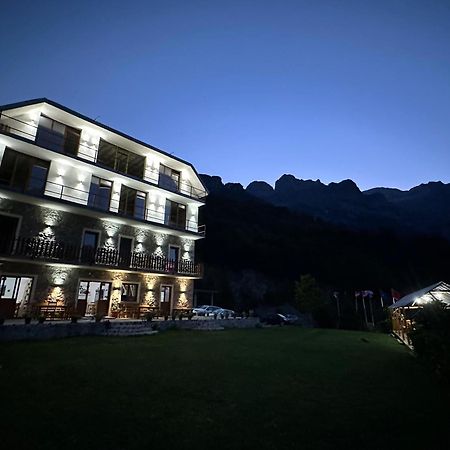 Hotel Vellezrit Guri Theth Dış mekan fotoğraf