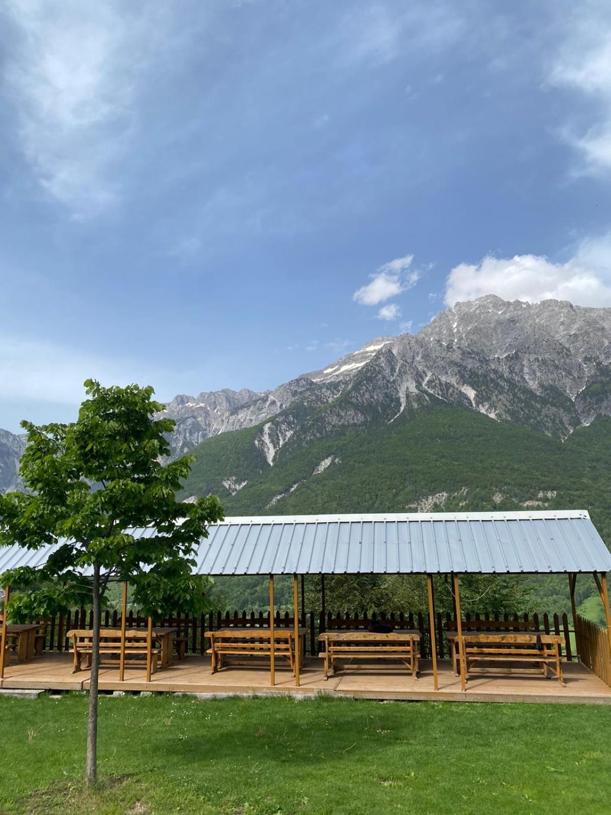 Hotel Vellezrit Guri Theth Dış mekan fotoğraf