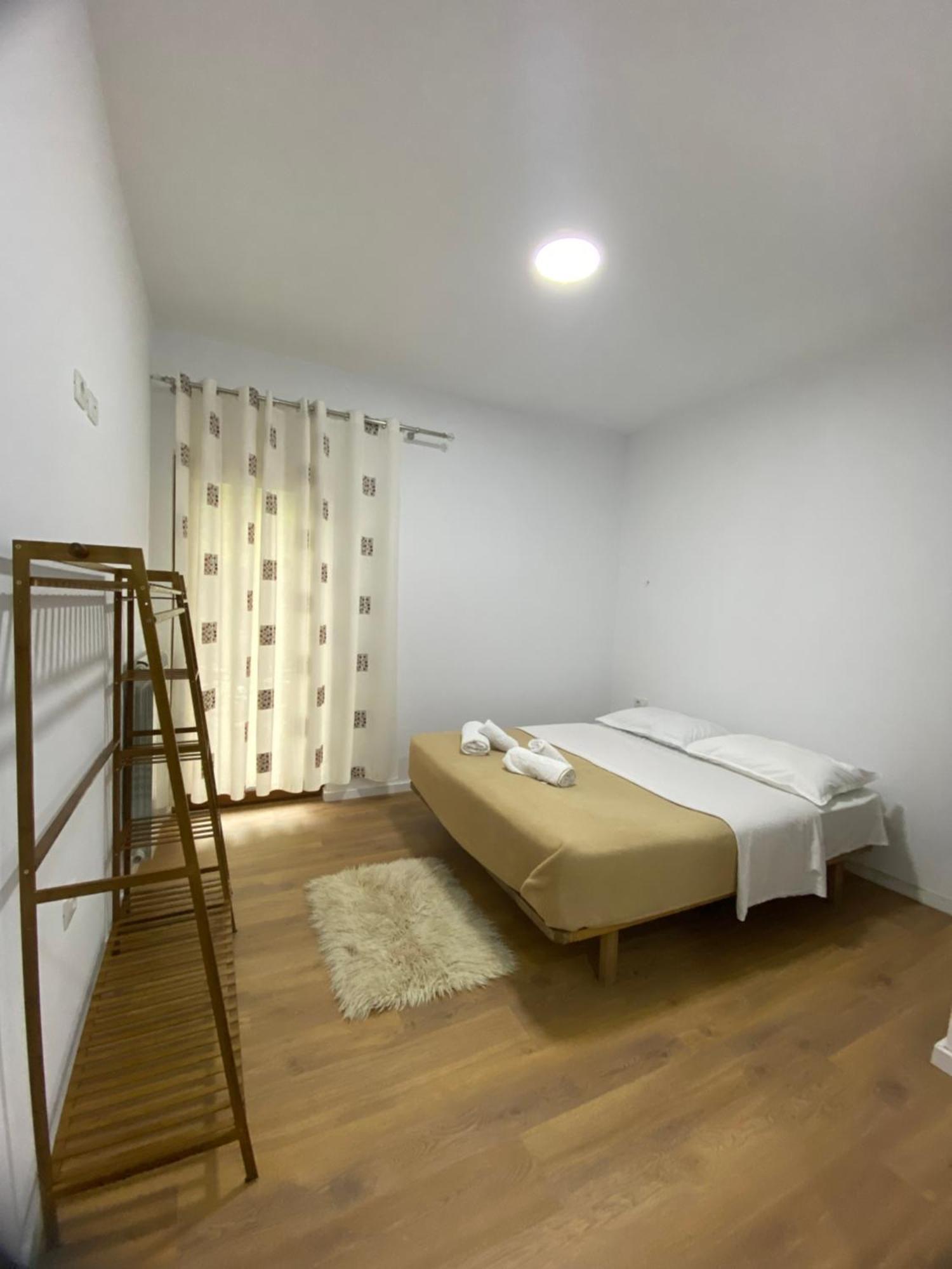 Hotel Vellezrit Guri Theth Dış mekan fotoğraf