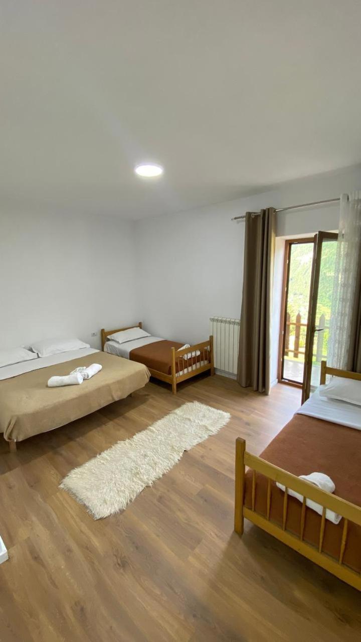 Hotel Vellezrit Guri Theth Dış mekan fotoğraf