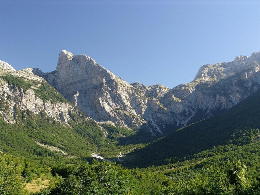 Hotel Vellezrit Guri Theth Dış mekan fotoğraf