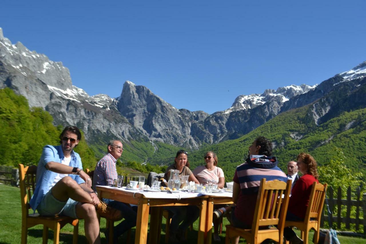 Hotel Vellezrit Guri Theth Dış mekan fotoğraf